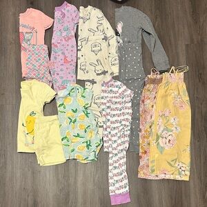 Assorted Girls Pajamas Set size 5
